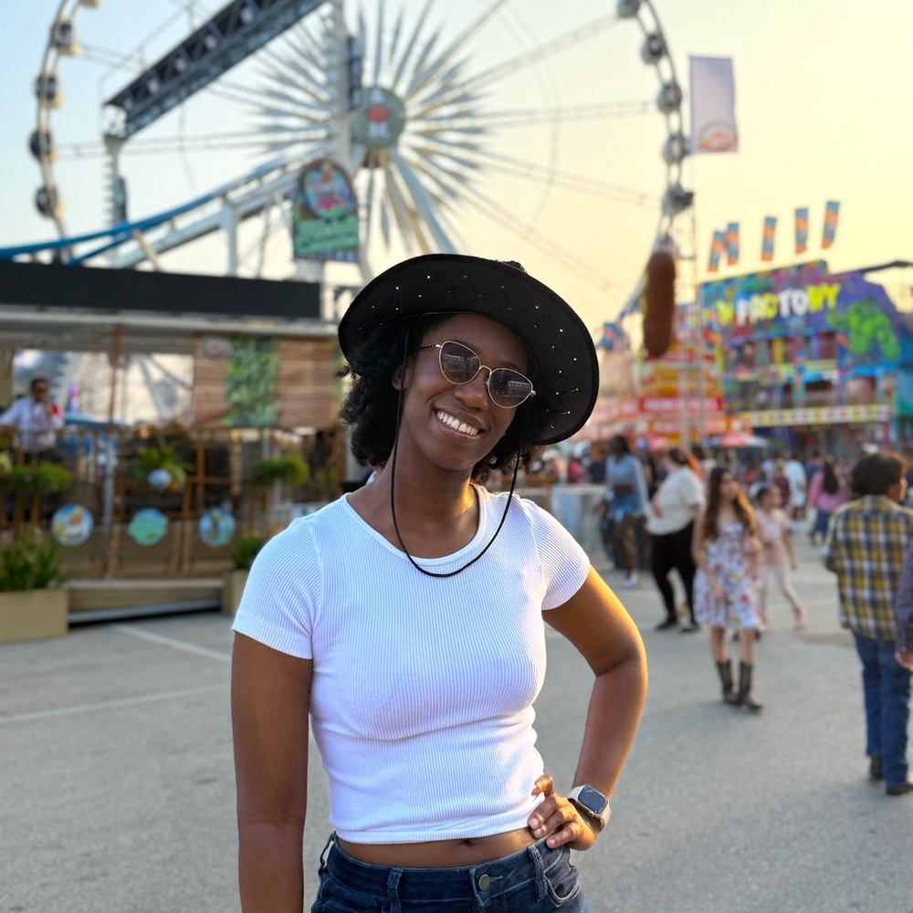 Meet your Posher, Selasi